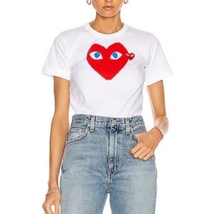 COMME DES GARÇONS PLAY Red Heart Emblem Tee